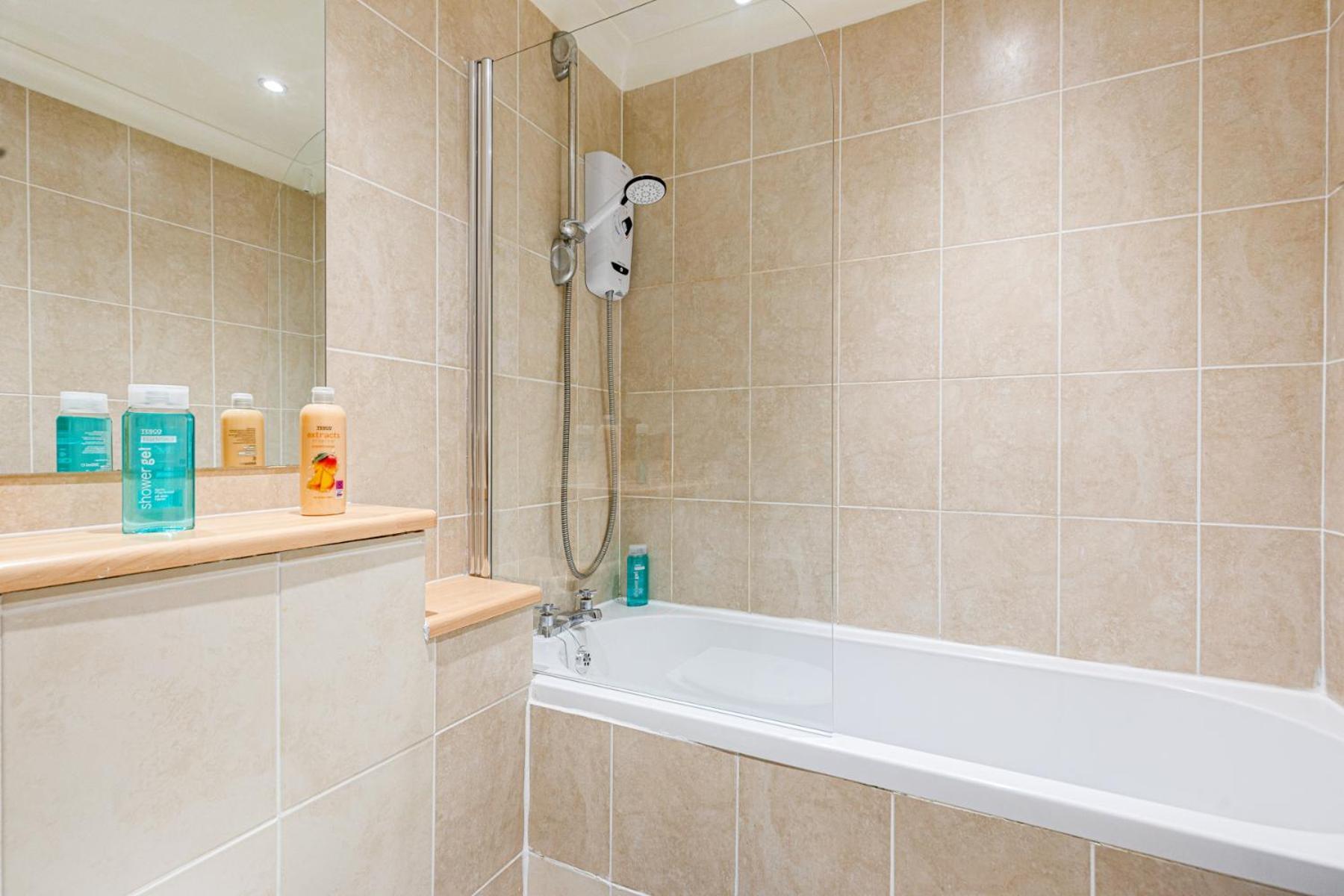 Luxstay2 Earls Court Apartment - Sleeps Up To 8 Londres Exterior foto